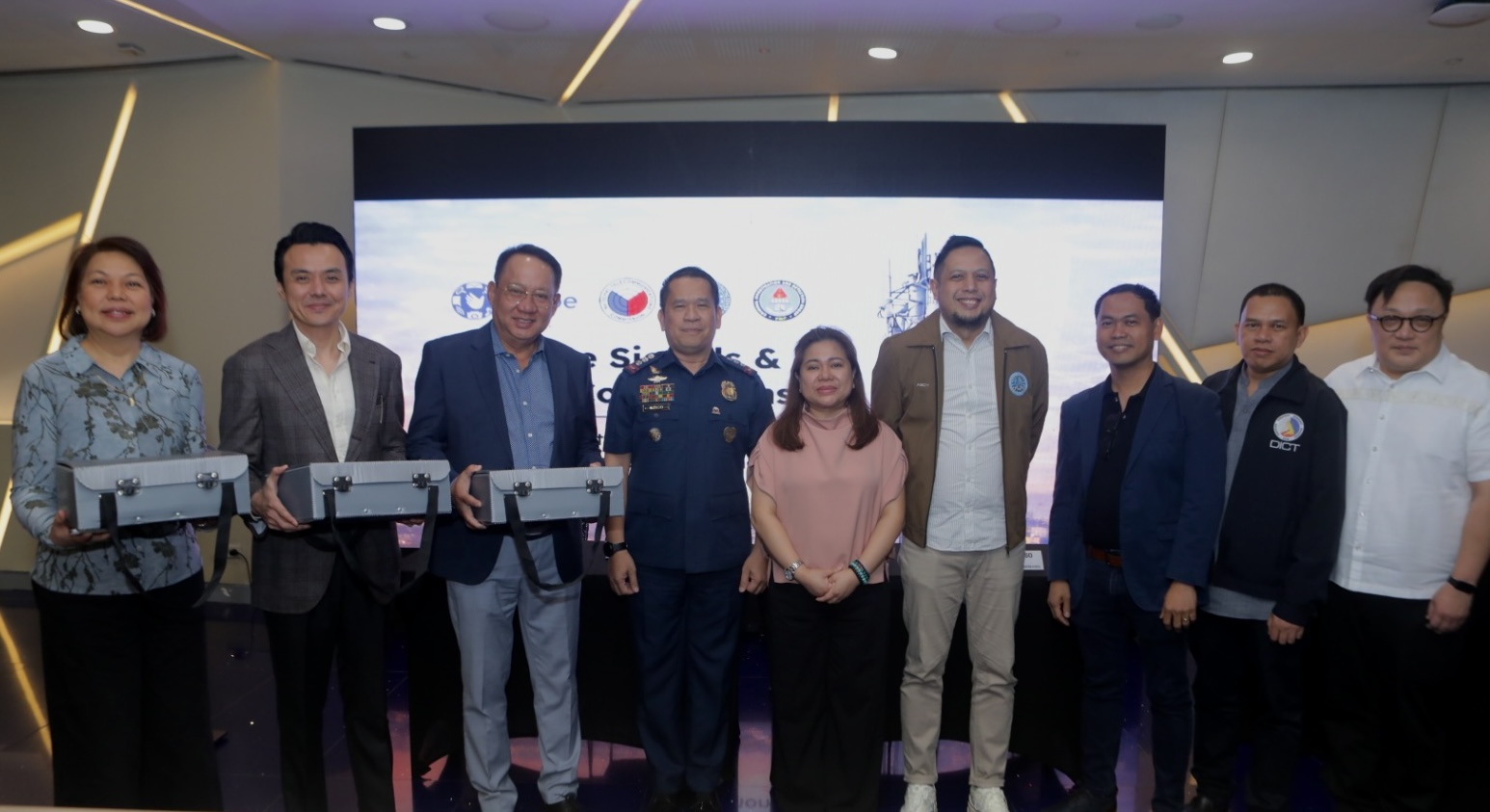 Globe, NTC, CICC, CIDG Strengthen Fight vs Mobile Scams with IMSI Catcher Detectors